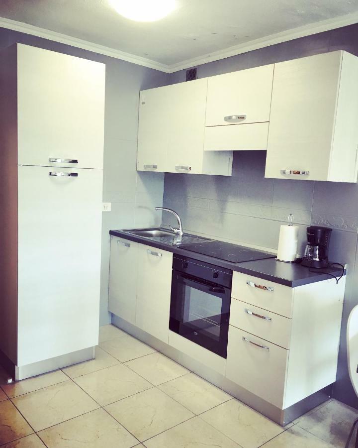 Apartamento En Playa Las Vistas - Torres Del Sol アロナ エクステリア 写真