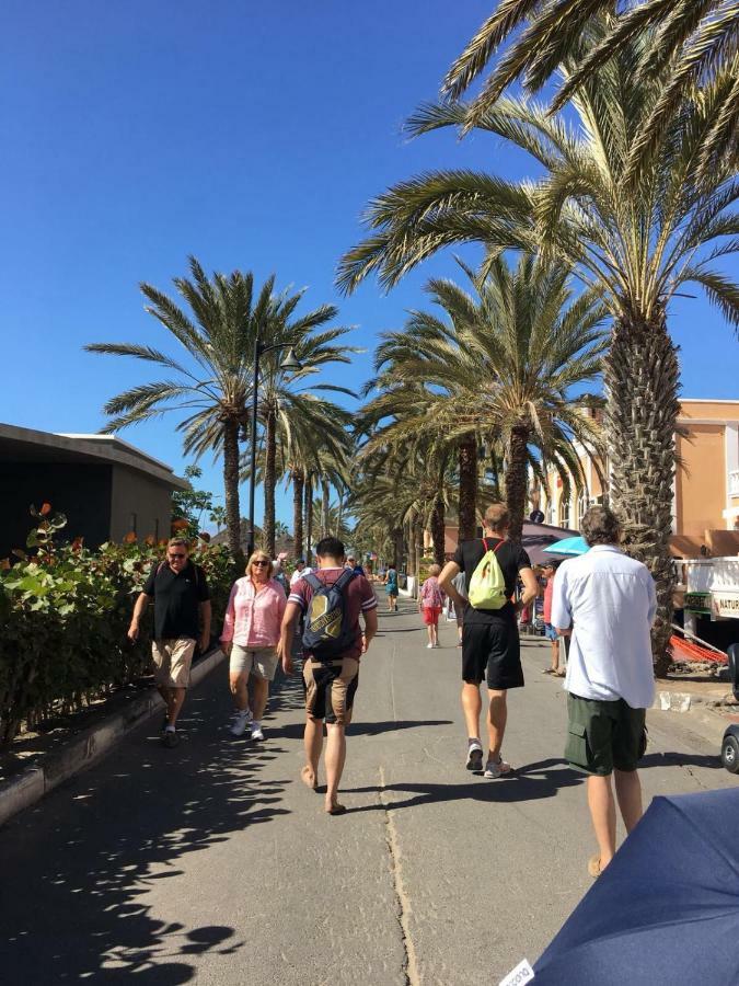 Apartamento En Playa Las Vistas - Torres Del Sol アロナ エクステリア 写真
